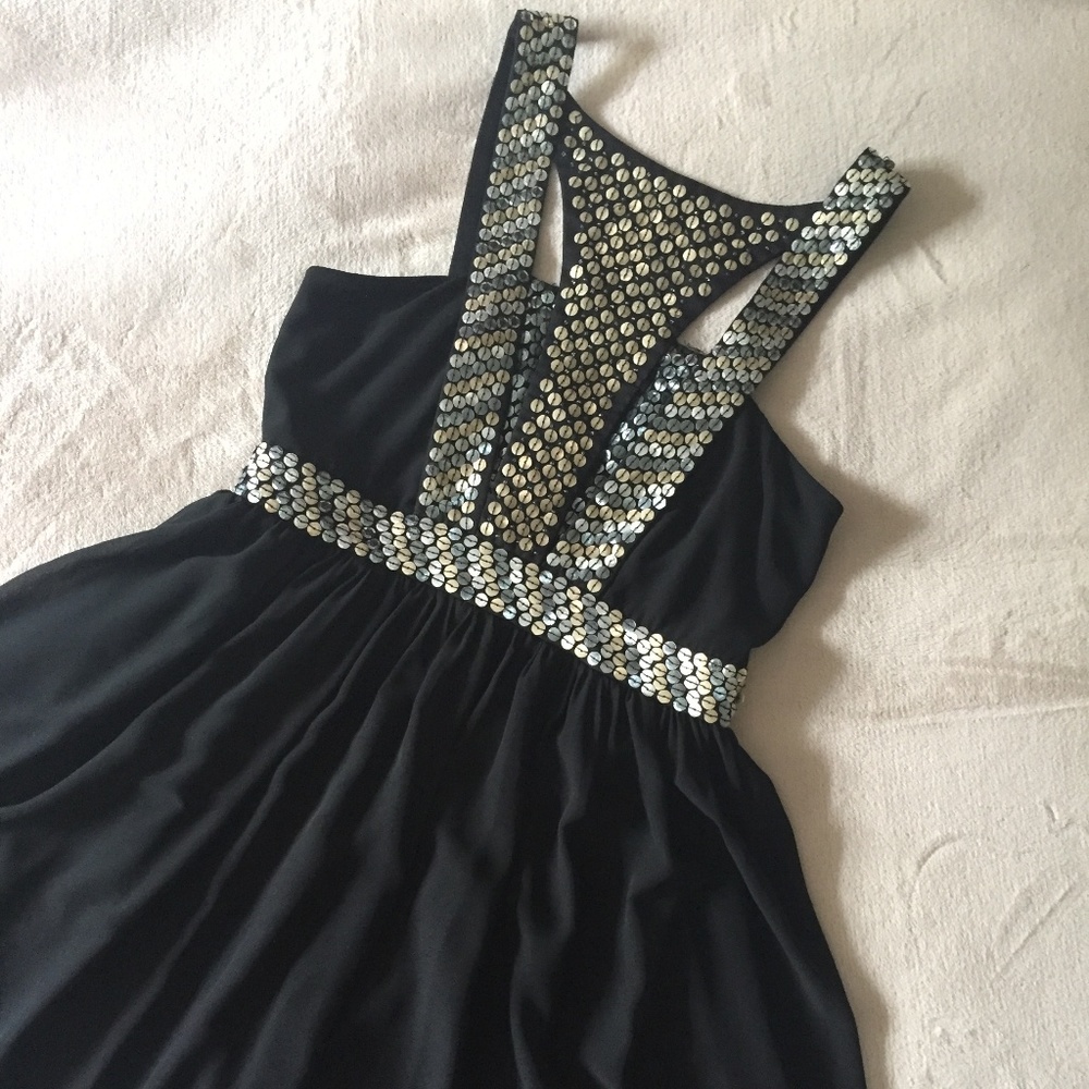 Black Sequined Party Dress by Quinn